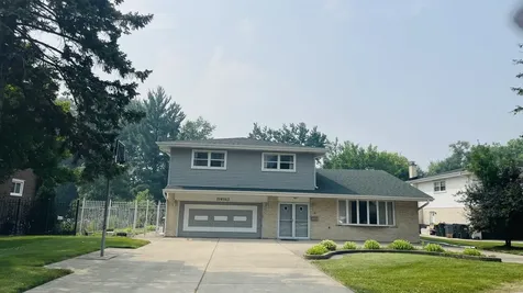 15W563 Diversey Avenue Elmhurst IL 60126