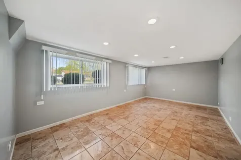1329 Buffalo Avenue Calumet City IL 60409