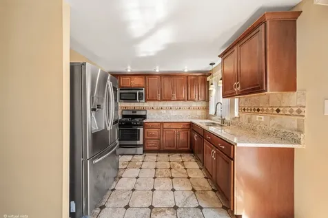1329 Buffalo Avenue Calumet City IL 60409