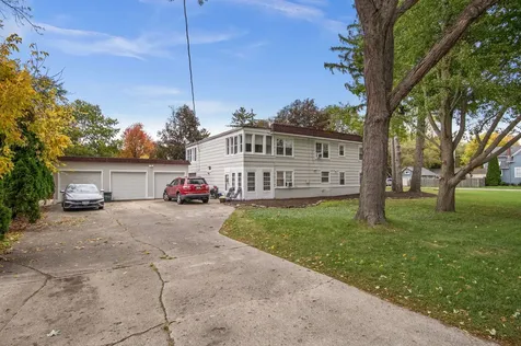 107 North Mallory Avenue Batavia IL 60510
