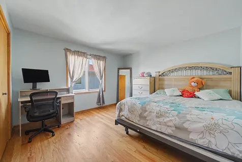 10745 Lockwood Avenue Oak Lawn IL 60453