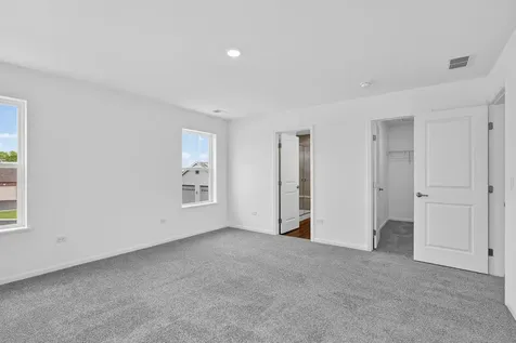 4237 Meadowridge Road Woodstock IL 60098