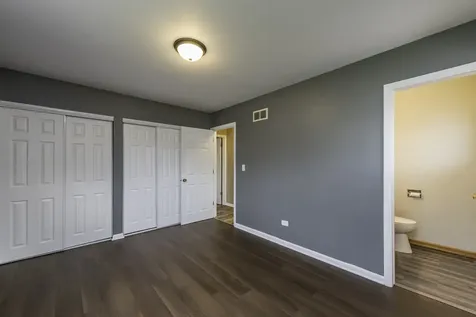 2625 Varonen Avenue Waukegan IL 60087