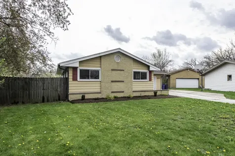 2625 Varonen Avenue Waukegan IL 60087