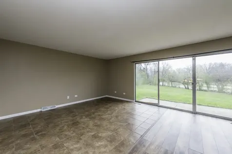 2625 Varonen Avenue Waukegan IL 60087