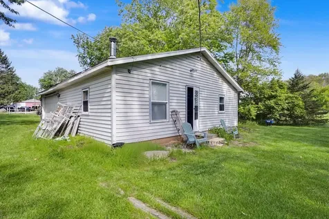 2431 North 1450 East Road White Heath IL 61884