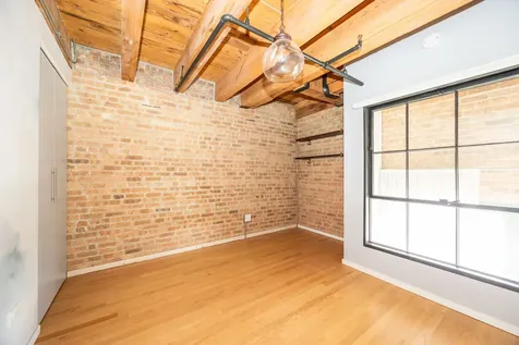 1727 South Indiana Avenue Chicago IL 60616