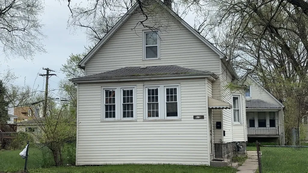 10721 South Wentworth Avenue Chicago IL 60628
