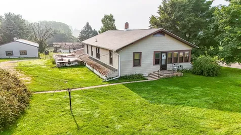 7916 West Pines Road Polo IL 61064