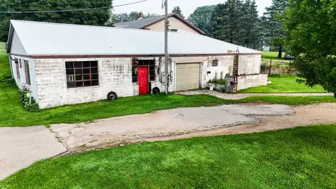 7916 West Pines Road Polo IL 61064