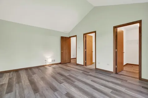 3431 Lake Side Circle Joliet IL 60431