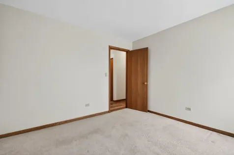 3431 Lake Side Circle Joliet IL 60431