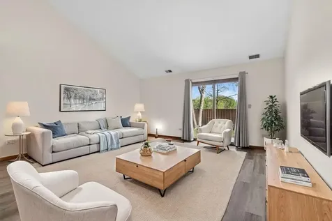 3431 Lake Side Circle Joliet IL 60431