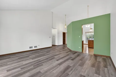 3431 Lake Side Circle Joliet IL 60431