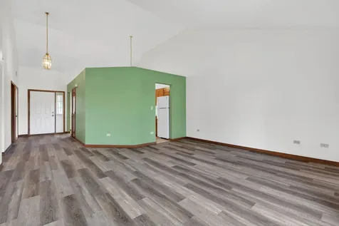 3431 Lake Side Circle Joliet IL 60431