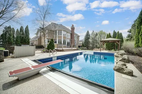 3N777 Walt Whitman Road St. Charles IL 60175