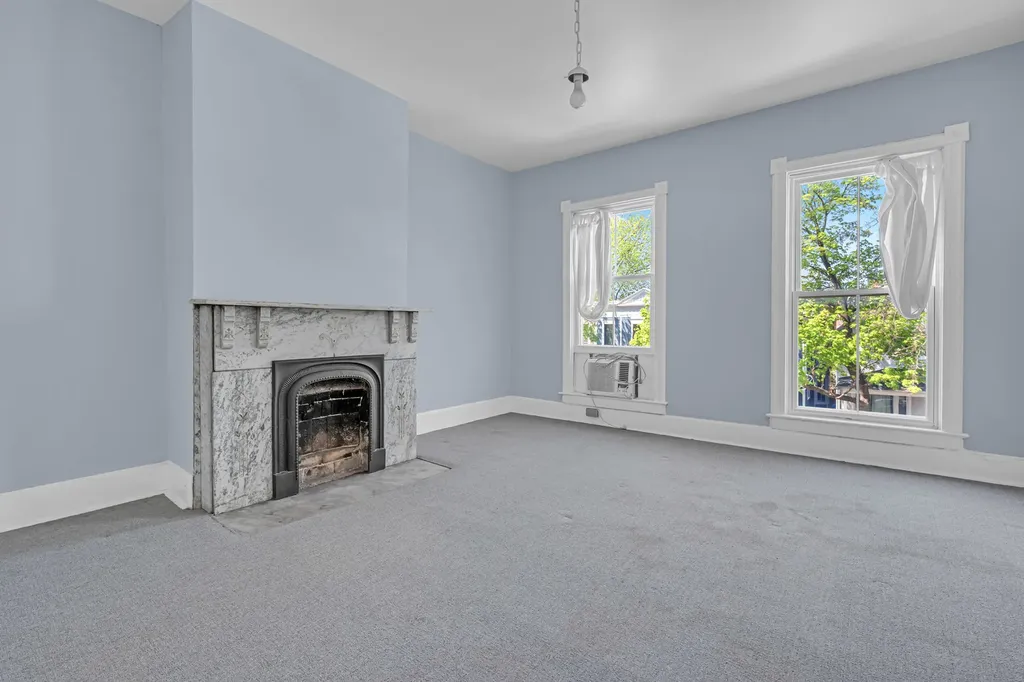 5445 South Dorchester Avenue Chicago IL 60615