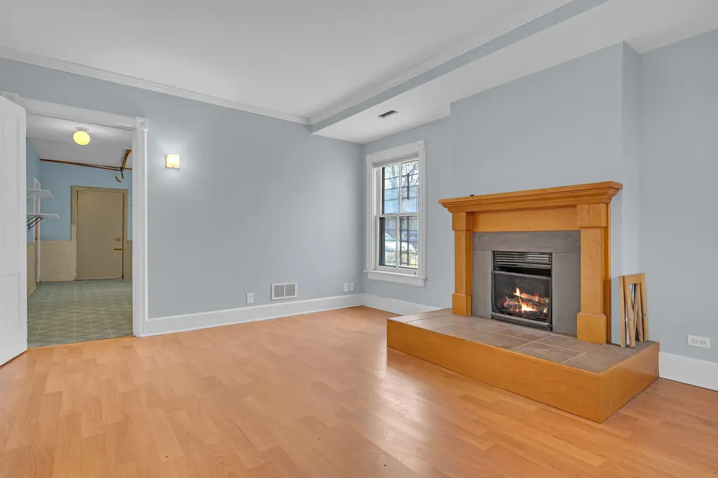 5445 South Dorchester Avenue Chicago IL 60615