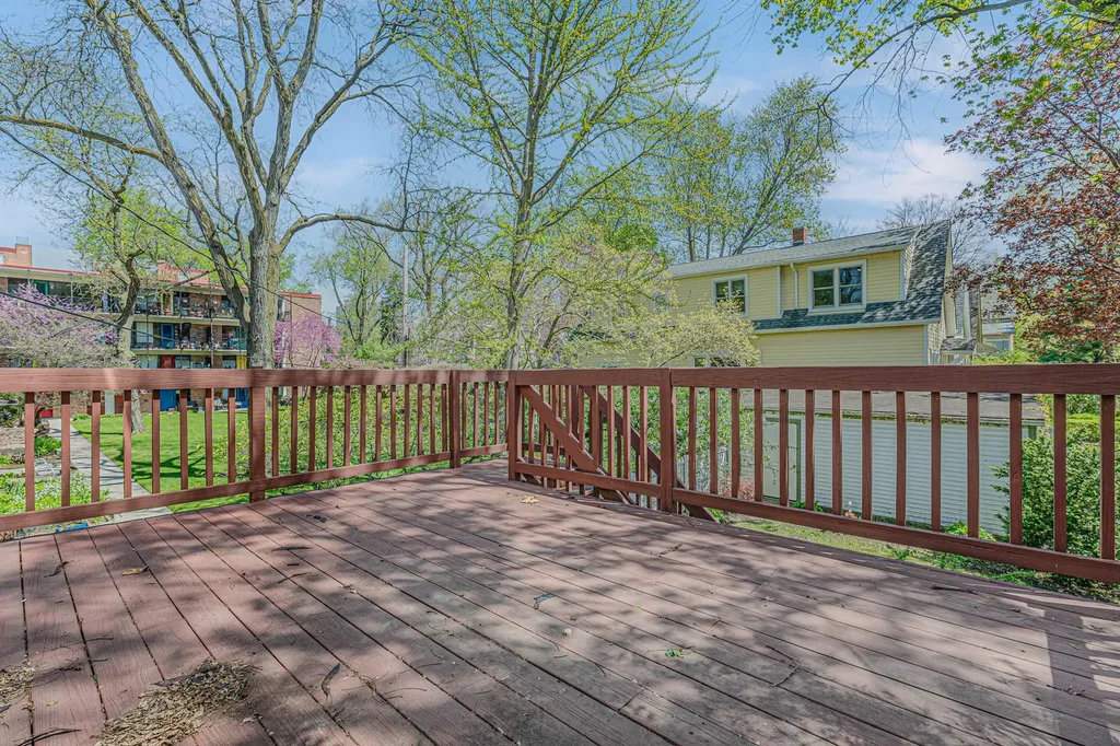 5445 South Dorchester Avenue Chicago IL 60615