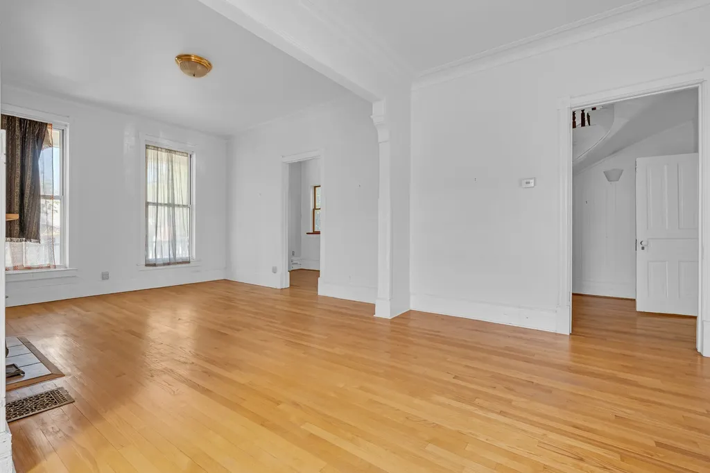 5445 South Dorchester Avenue Chicago IL 60615