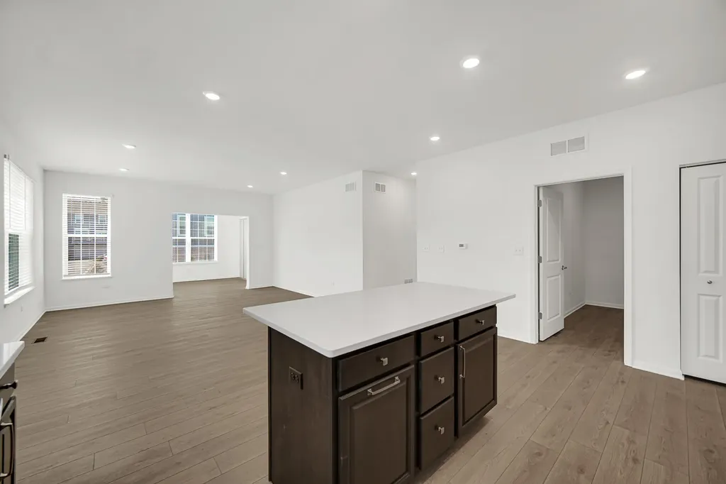14905 South Mccarthy Circle Plainfield IL 60544