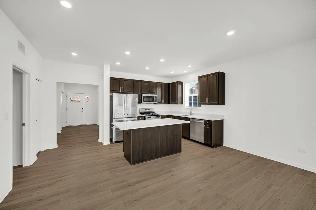 14905 South Mccarthy Circle Plainfield IL 60544