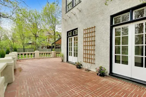 1046 Ridge Street Evanston IL 60202