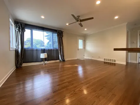 2171 Laura Lane Des Plaines IL 60018