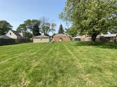 2171 Laura Lane Des Plaines IL 60018