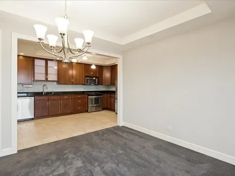 10 East Burlington Street Riverside IL 60546