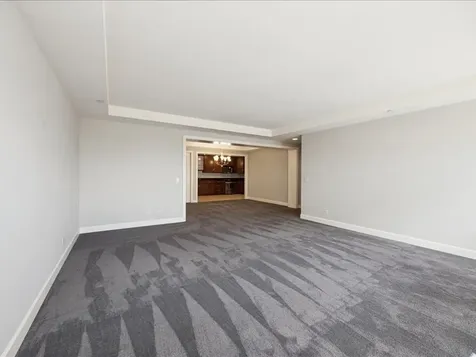 10 East Burlington Street Riverside IL 60546
