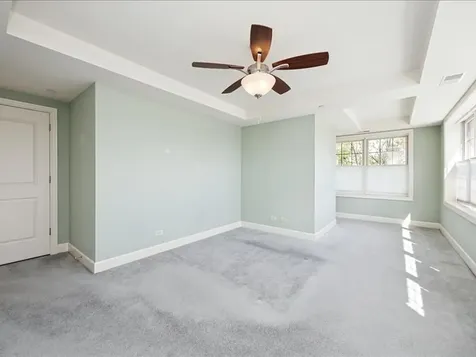 10 East Burlington Street Riverside IL 60546