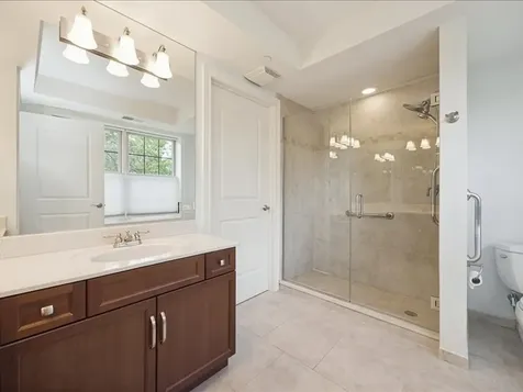 10 East Burlington Street Riverside IL 60546