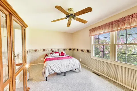 525 Skyline Drive Algonquin IL 60102