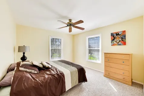 525 Skyline Drive Algonquin IL 60102