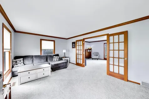 525 Skyline Drive Algonquin IL 60102