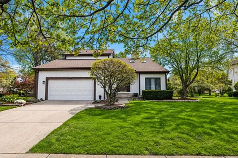 1368 Hunter Circle Naperville IL 60540