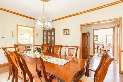 1368 Hunter Circle Naperville IL 60540
