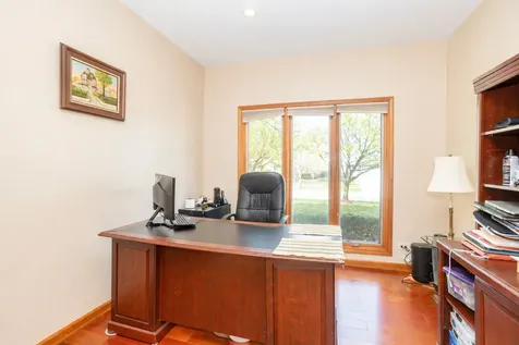 1368 Hunter Circle Naperville IL 60540