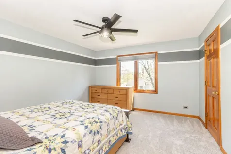 1368 Hunter Circle Naperville IL 60540