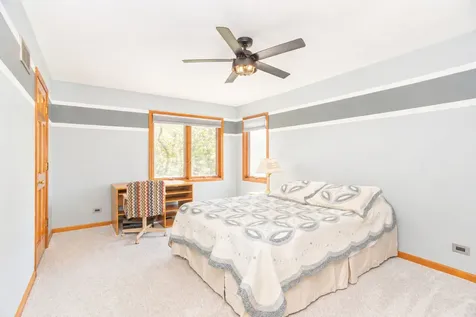 1368 Hunter Circle Naperville IL 60540