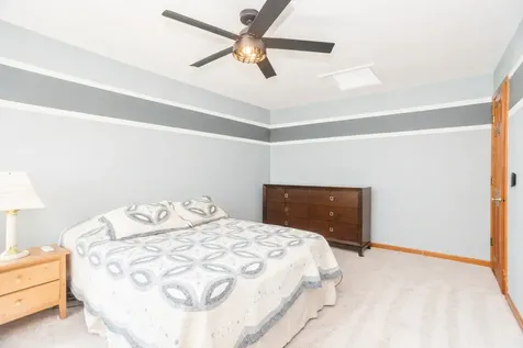 1368 Hunter Circle Naperville IL 60540