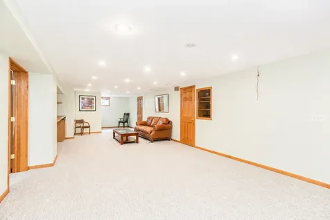 1368 Hunter Circle Naperville IL 60540