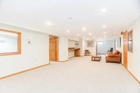 1368 Hunter Circle Naperville IL 60540