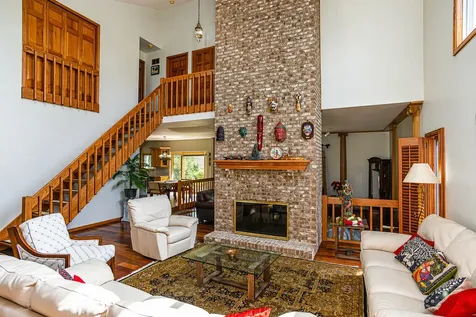 1368 Hunter Circle Naperville IL 60540