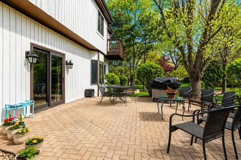 1368 Hunter Circle Naperville IL 60540