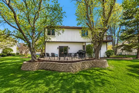 1368 Hunter Circle Naperville IL 60540