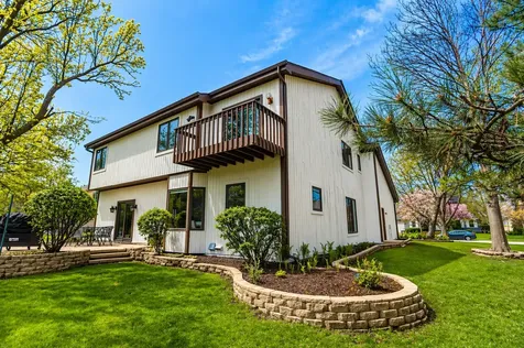 1368 Hunter Circle Naperville IL 60540