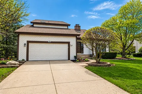 1368 Hunter Circle Naperville IL 60540