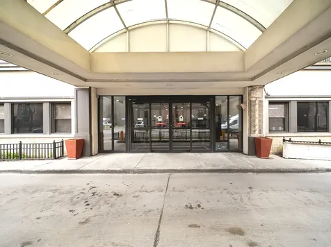 6030 North Sheridan Road Chicago IL 60660